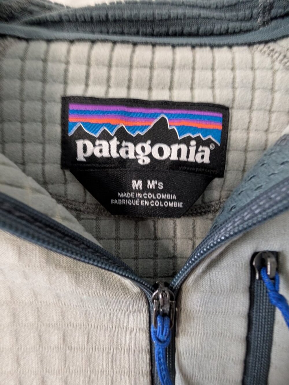 Patagonia Men's R1 Fleece Pullover Hoody - Medium, Nouveau Green - Picture 2 of 3